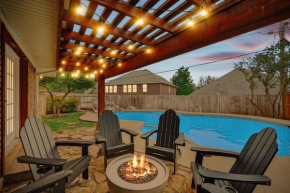 3-BD Backyard Oasis w Pool Patio Firepit